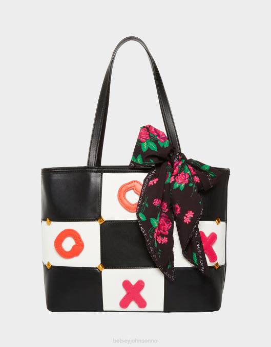 Betsey Johnson kvinner 4B8F229 tilbehør tic tac tote (med spillebrikker) svart hvit